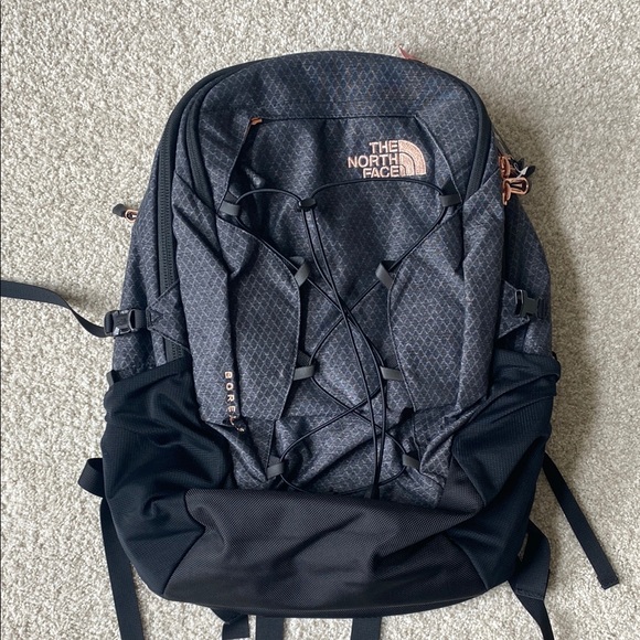 The North Face Women’s Gray and Black Backpack (NWT) - Picture 1 of 16